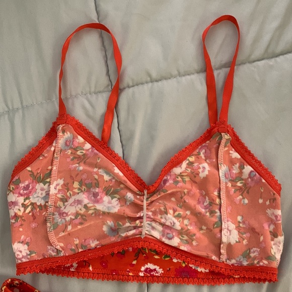Spell revolver intimates set S (bra) M (bloomer) preowned - Picture 16 of 16